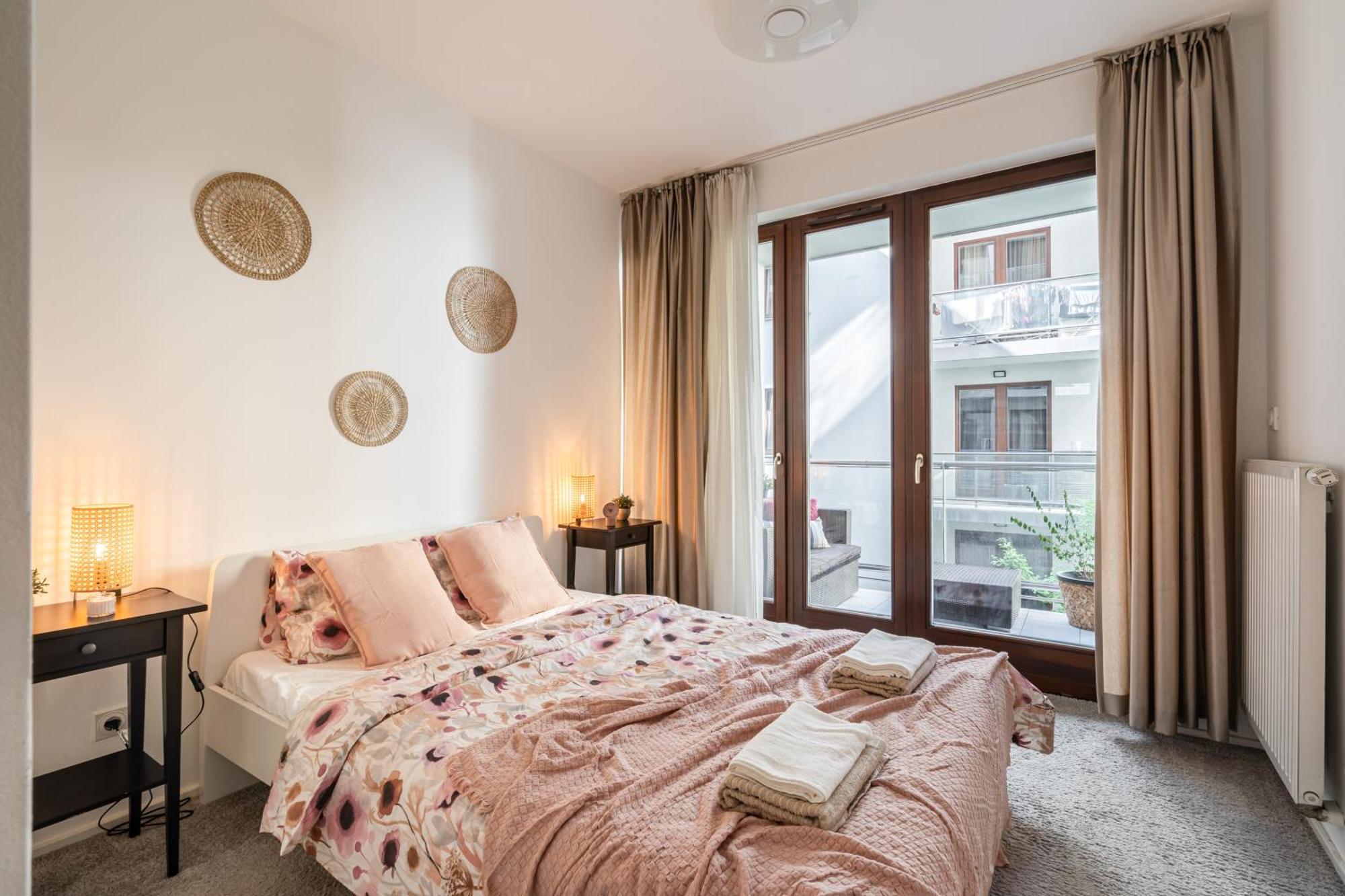 Home Of Serenity - 2 Bdr, Free Parking And Terrace บูดาเปสต์ ภายนอก รูปภาพ