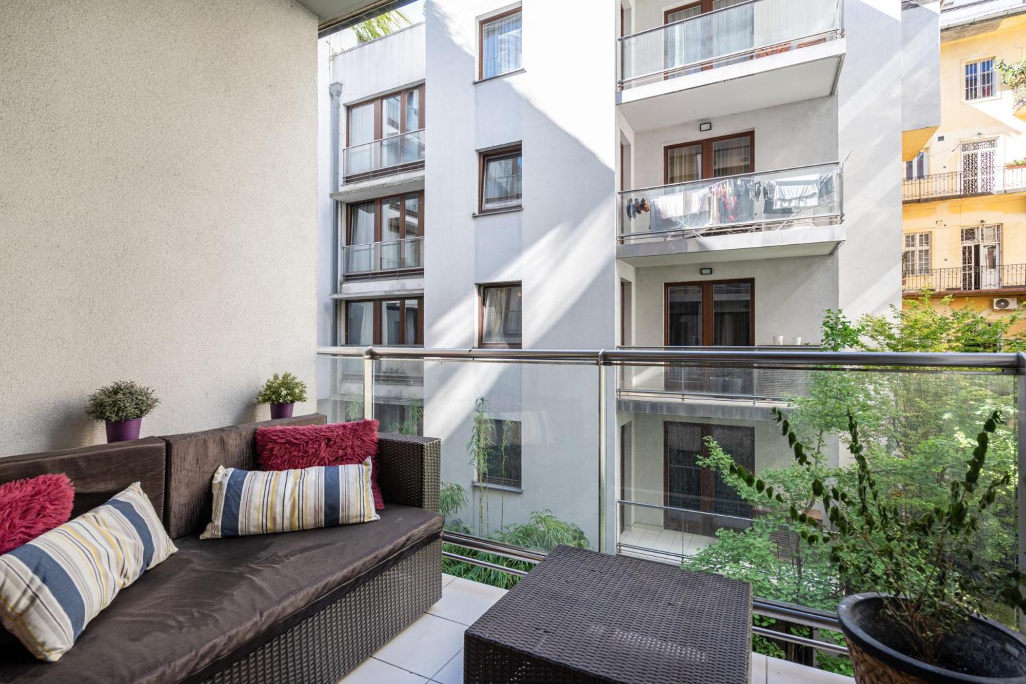 Home Of Serenity - 2 Bdr, Free Parking And Terrace บูดาเปสต์ ภายนอก รูปภาพ